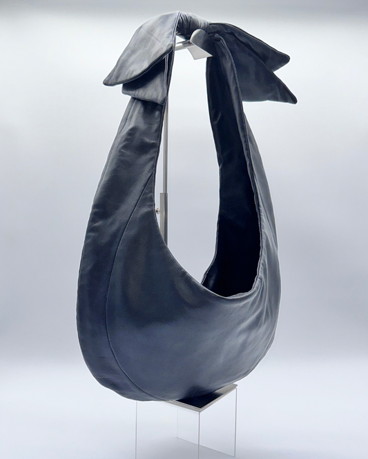 Black Bow Hobo