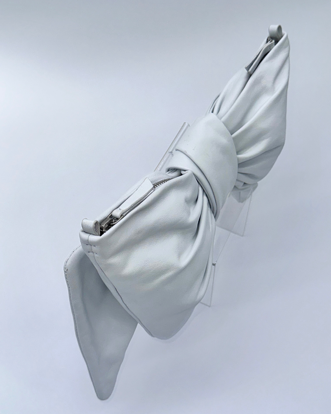 White Bow Clutch