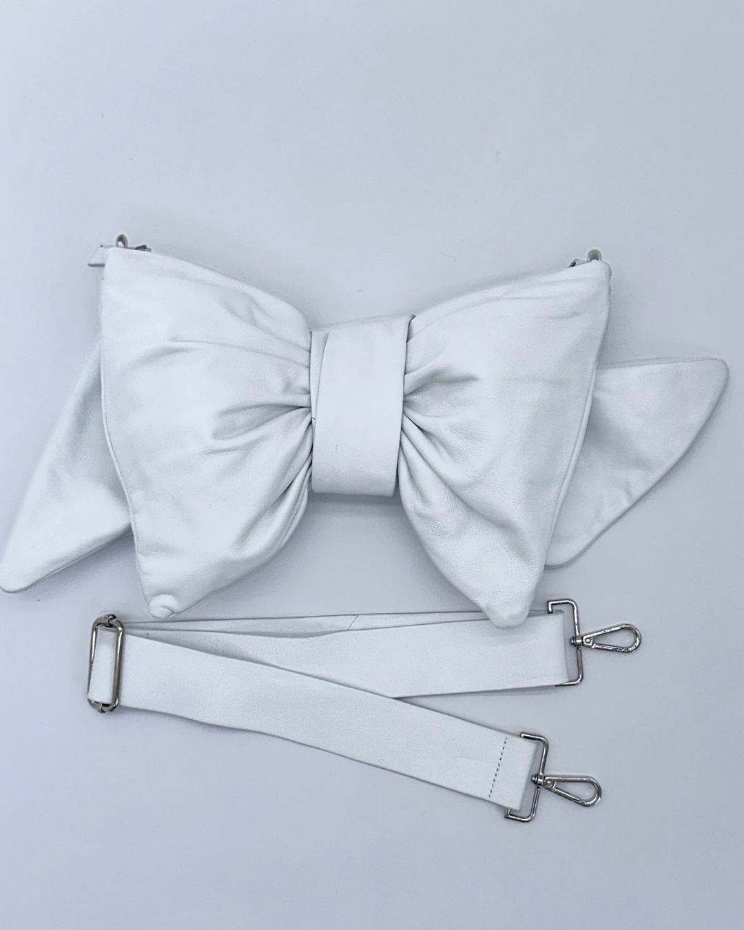 White Bow Clutch