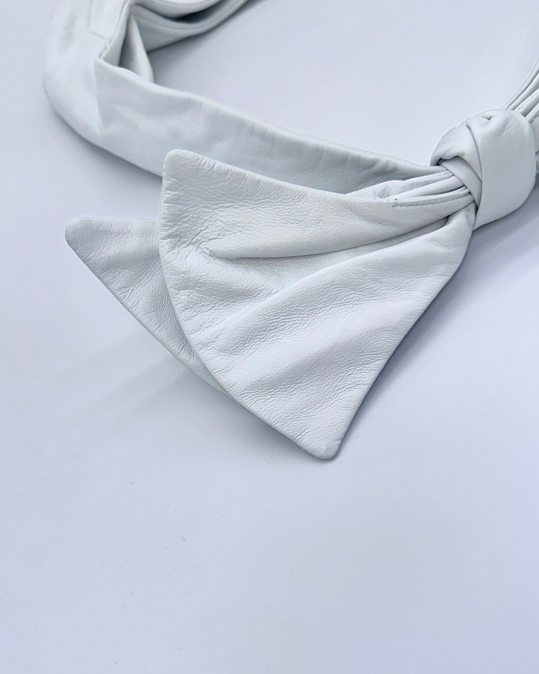 White Bow Hobo
