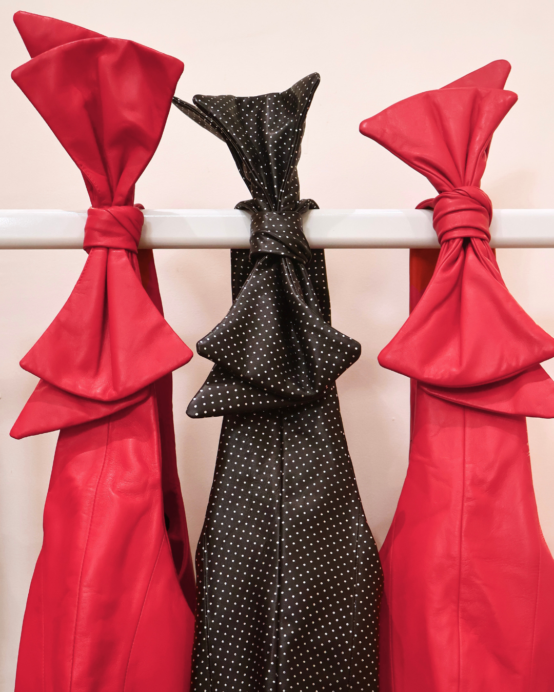 Red Oversized Bow Hobo